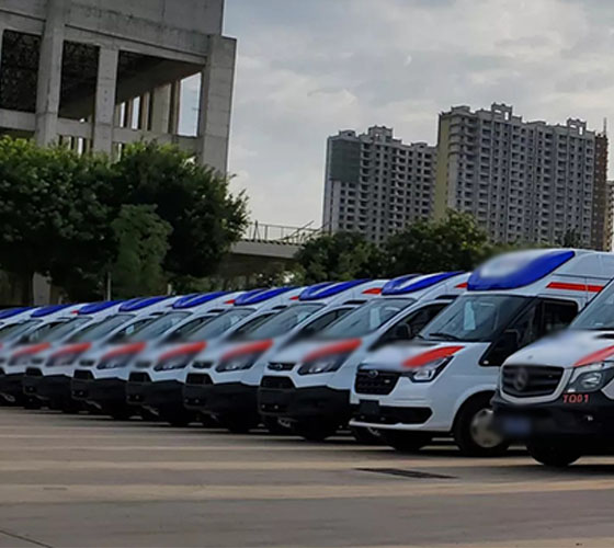 玛沁县服务车队展示